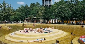 Kedvezményekkel vág neki utolsó szezonjának a nagyerdei strandfürdő