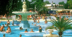 Indul a budapesti strandszezon