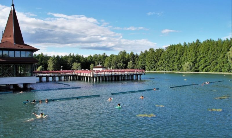 A 10 legnépszerűbb termálfürdős város 2025-ben