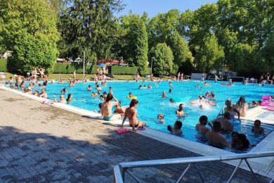 A Dunántúl legolcsóbb közfürdője hétköznapokon a leglátogatottabb