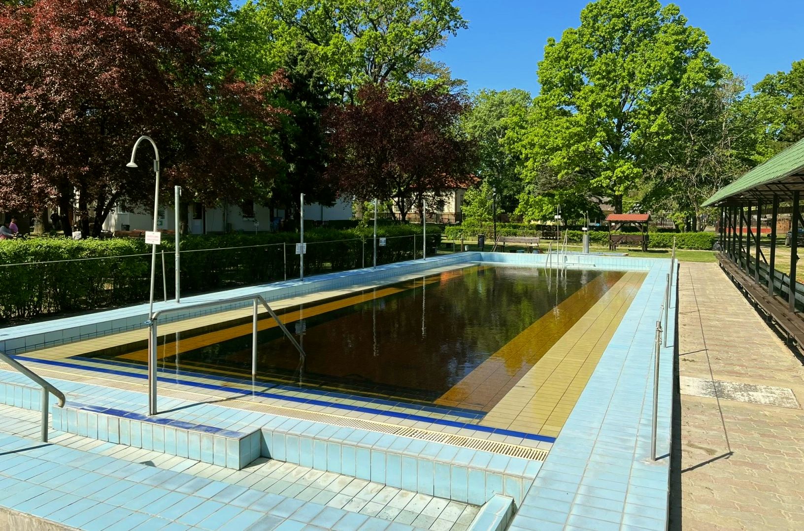 Tölgyes Termálstrand Jászapátiban