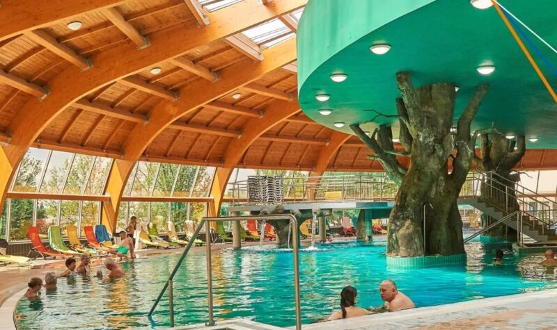 Húsvétkor is jó választás a Hungarospa: ezt kínálja idén a fürdő