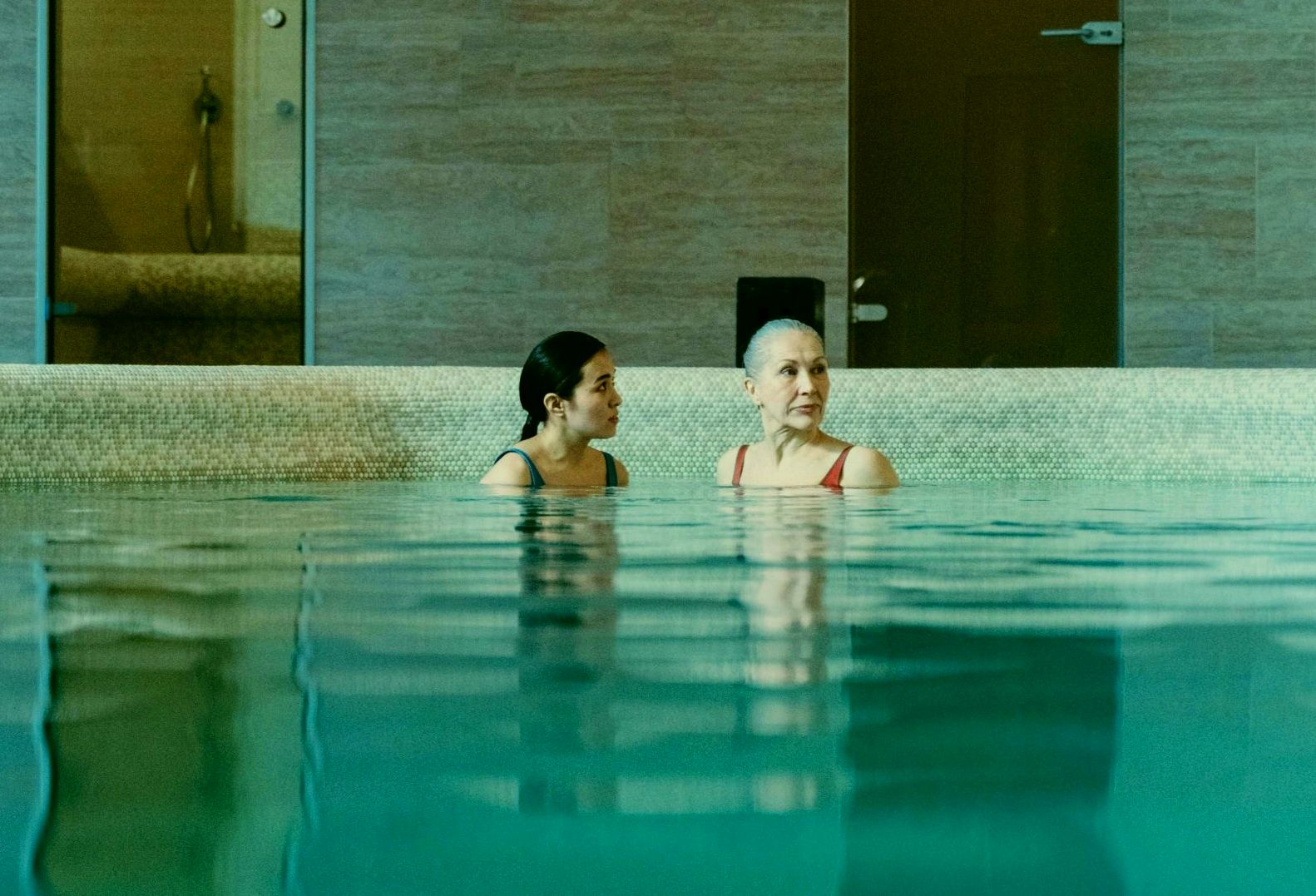 gyógyvizes medencefürdő