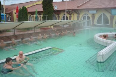 Ízületi porckopás: kiderült, hány napos kúra után kezd hatni a gyógyvíz